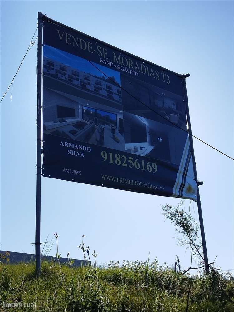 Gaveto em fase avançada de construção-46