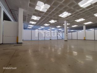 Espaço c/500m2 para arrendamento - Já disponível - Grande imagem: 2/7