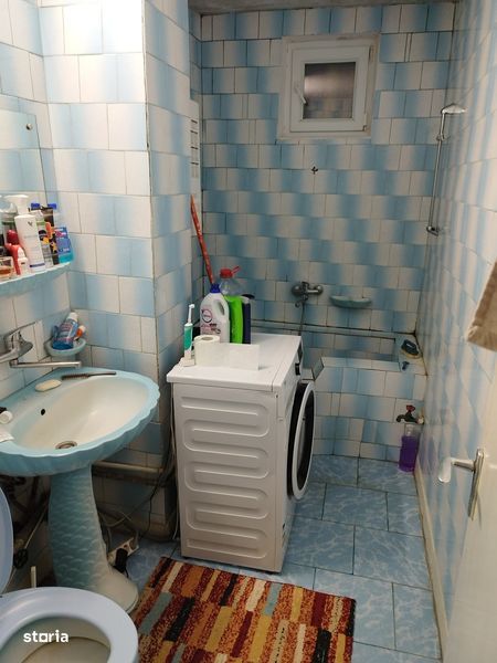 Vand apartament cu 2 camere la cheie