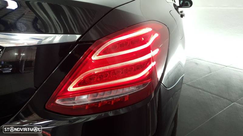 Mercedes-Benz C 300 h Exclusive - 48