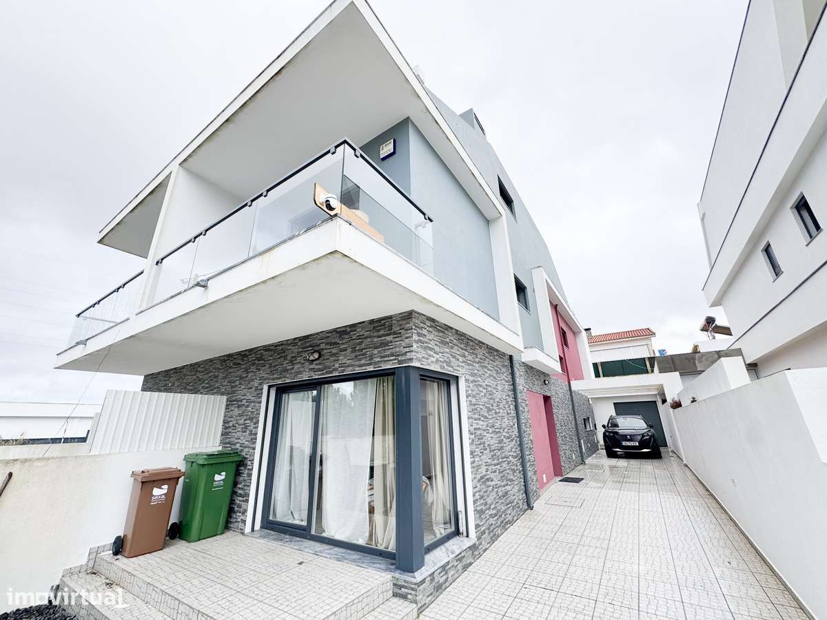 Moradia T4 Vista Floresta em Rua sem Saída - Grande imagem: 4/21