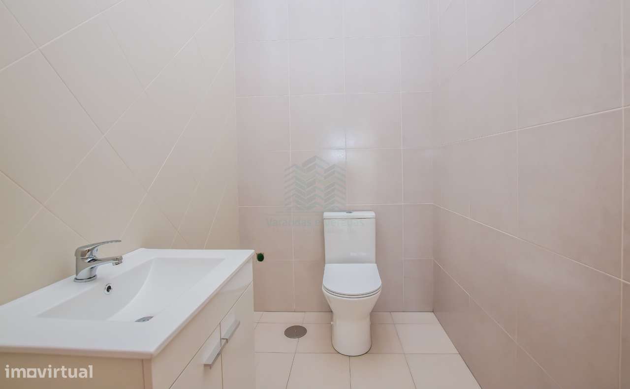 Loja para comércio/serviços com 120m² em Torres Novas-6