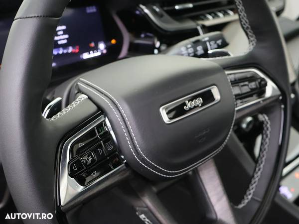 Jeep Grand Cherokee - 9