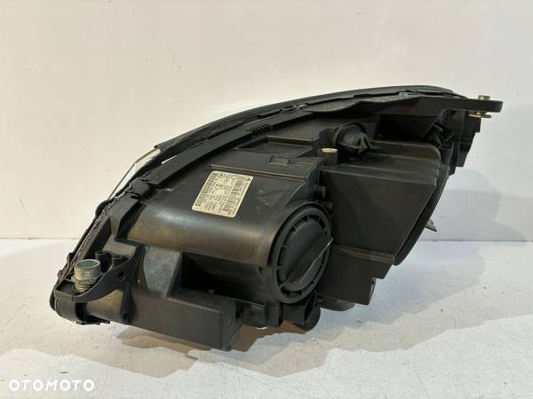 Mercedes C W204 Lampa kompletna Xenon R - 13892 - 6