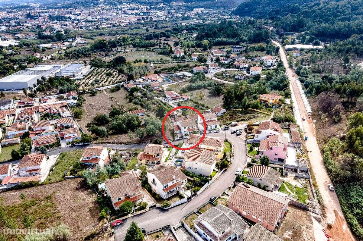 Moradia T5 para venda - Grande imagem: 2/48