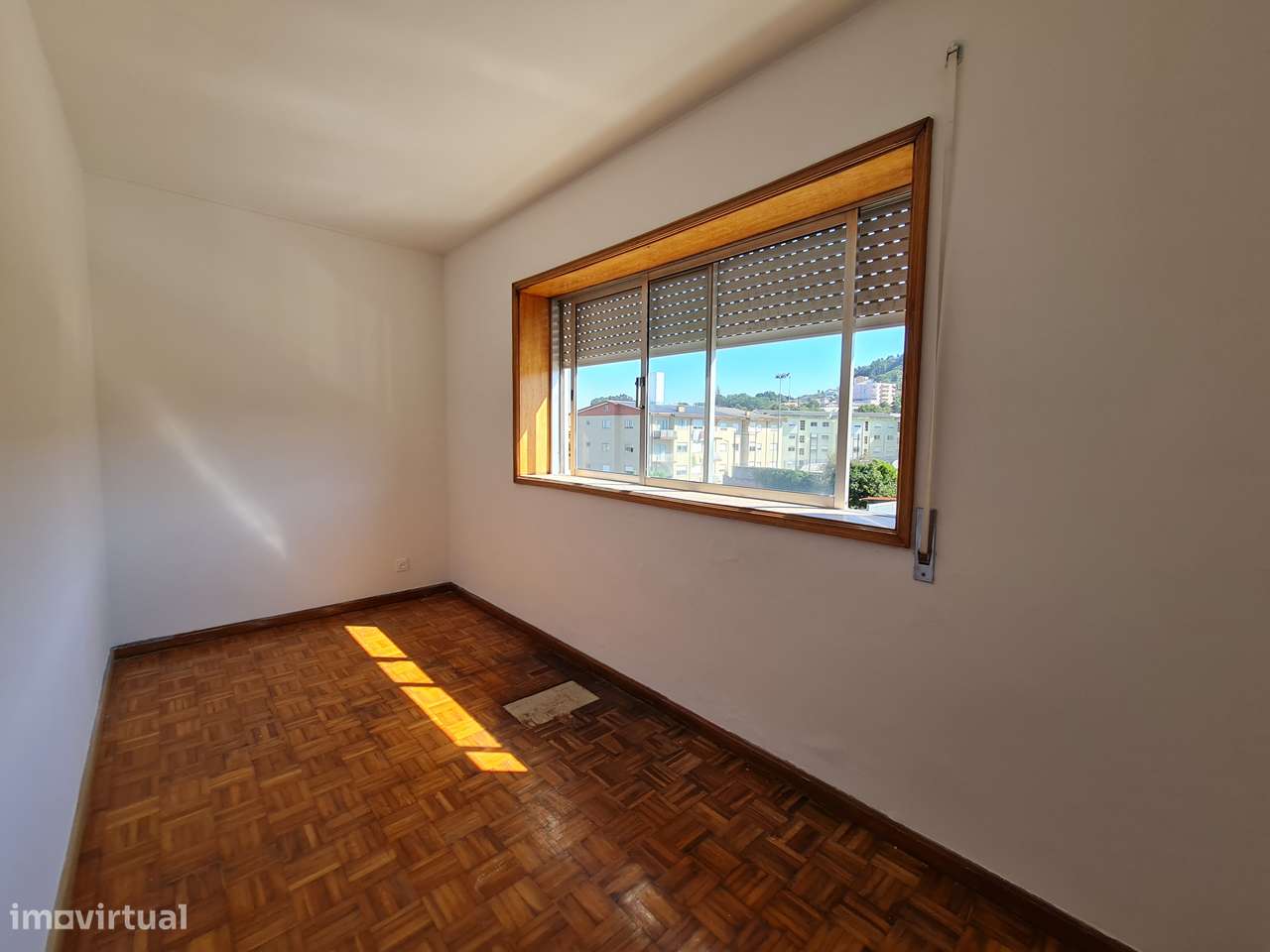 Oportunidade de investimento!! Apartamento T2+1 em Oliveira do Douro-6