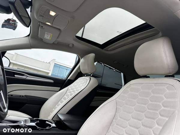 Ford Mondeo Vignale 2.0 EcoBoost - 35