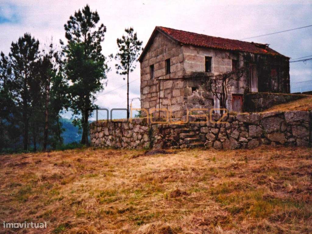 Quinta isolada - Amarante-37