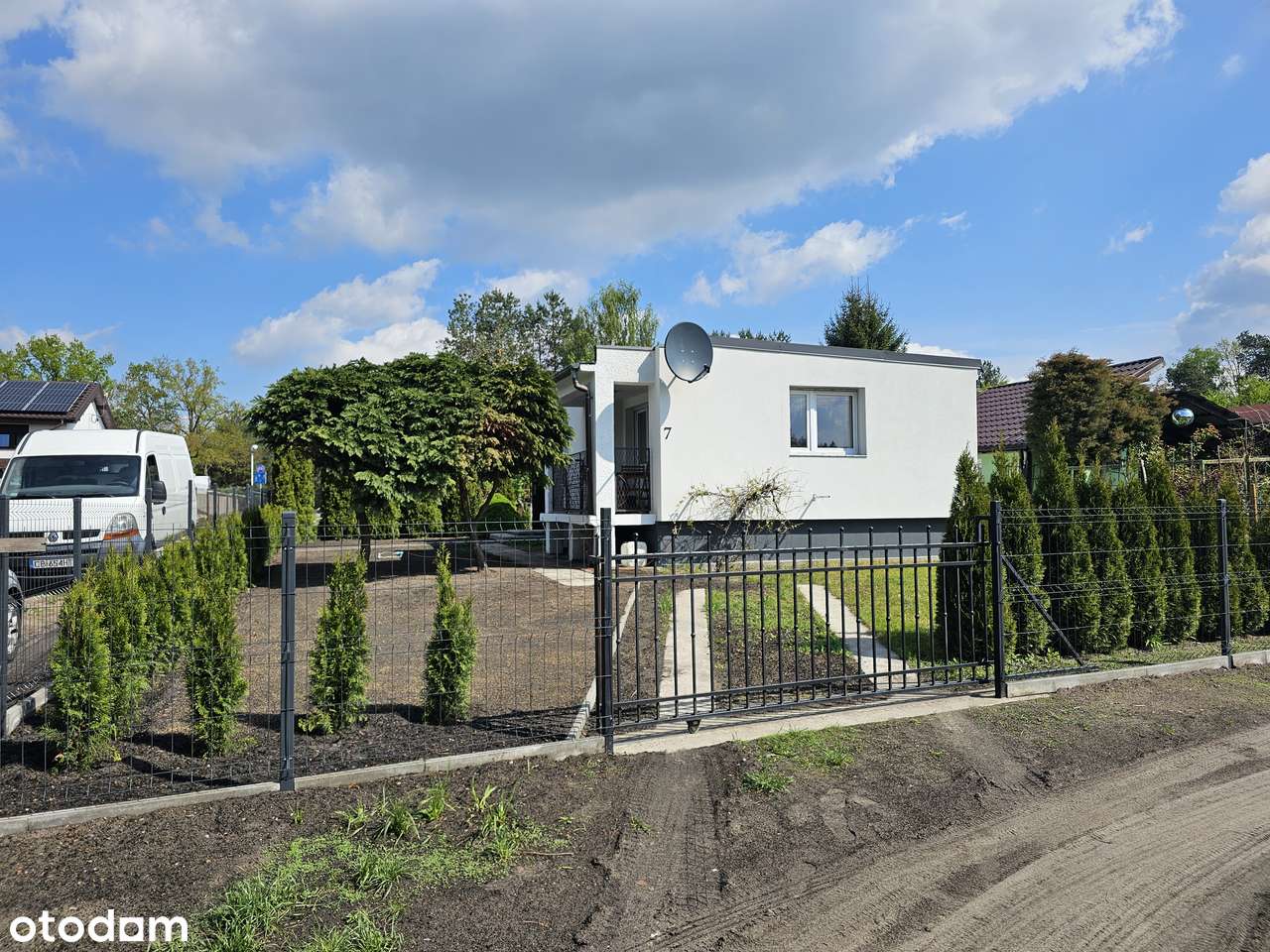 Całoroczna działka ROD z w pełni wyposażonym domkiem