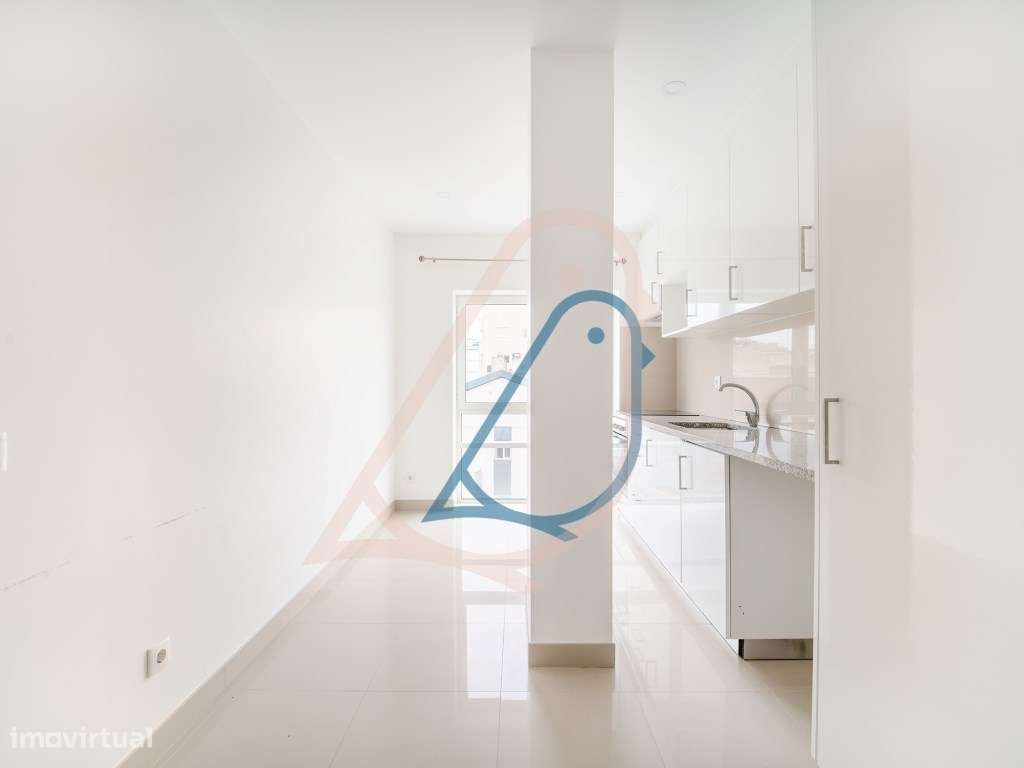 Apartamento T2 / Arrendamento / Rotunda dos Pastorinhos - Grande imagem: 5/17