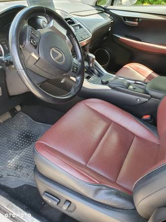Lexus NX 200t Comfort AWD - 6