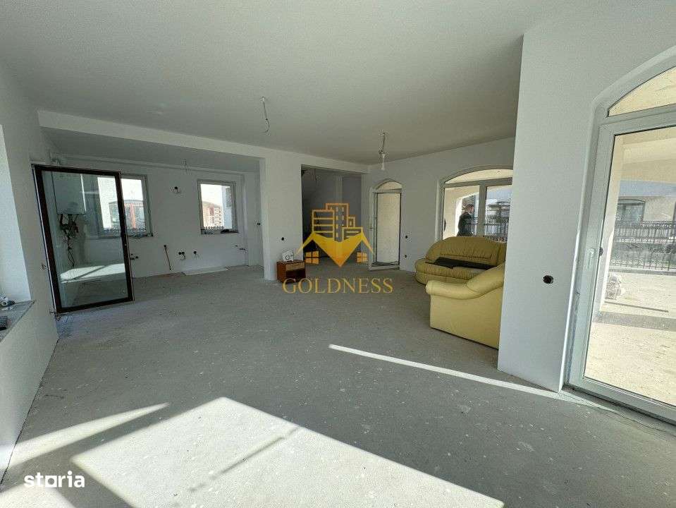 Casa 4 Camere Semifinisata, 2 Garaje, Curte 450mp, Terase 93mp, Dezmir - Imagine principală: 3/11