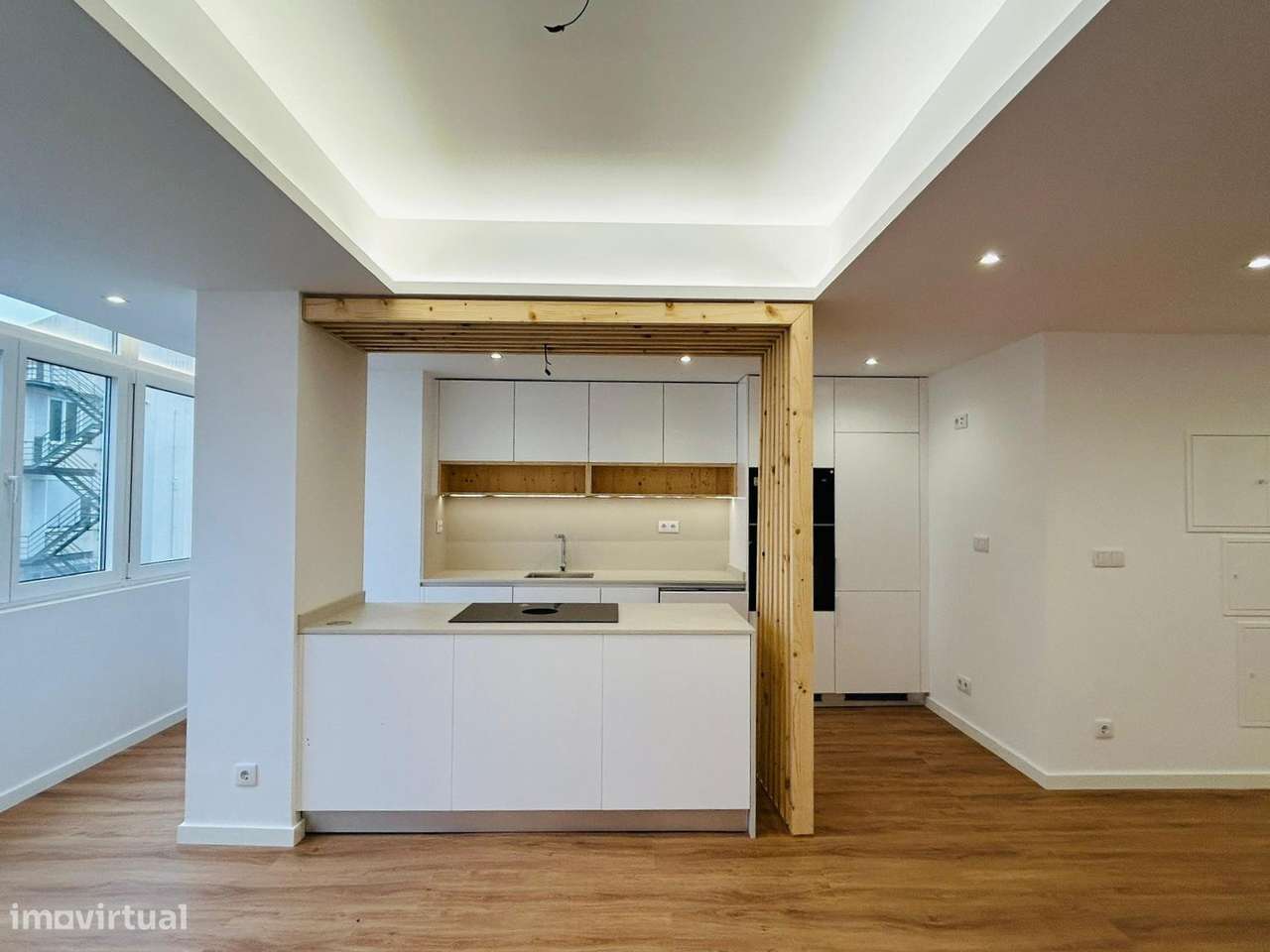 T2 totalmente renovado junto ao metro - Grande imagem: 4/11