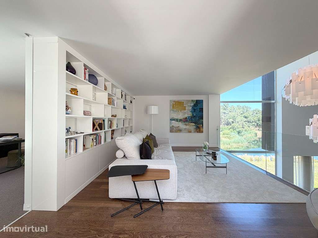 Moradia T6 na Quinta do Peru com vista para lago e campo de Golfe-5