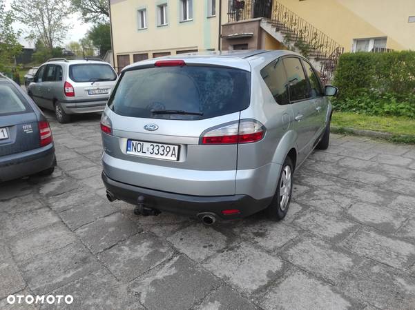 Ford S-Max - 4