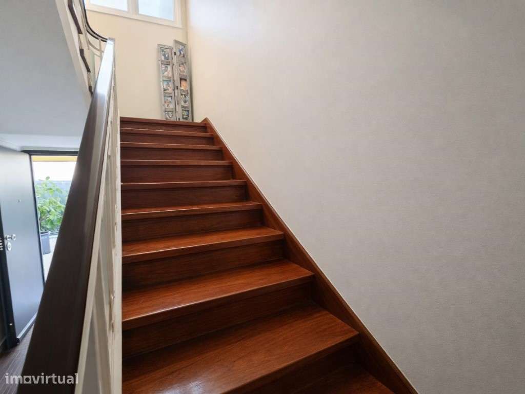 Moradia Isolada Totalmente Remodelada | Potencial para 7 Quartos | ...-20