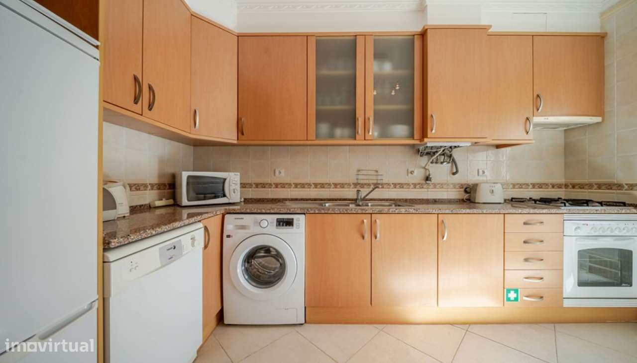 Apartamento T2 com piscina para venda em Salema, Algarve - Grande imagem: 5/26