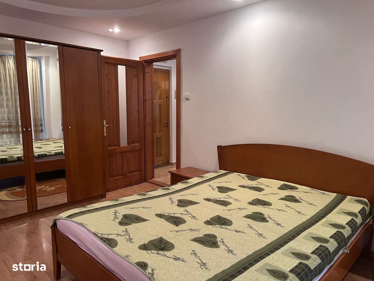 Apartament 2 camere, etaj 1 zona Decebal-8