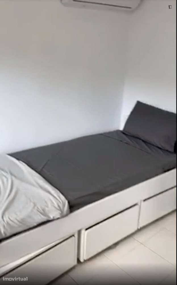 Quarto - localizado em Bonfim Porto - Grande imagem: 2/7