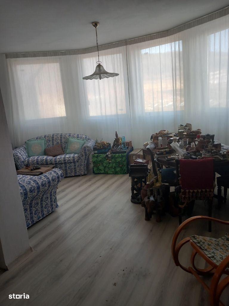Casa pe singur nivel,150 mp,teren 2100 mp,in Porunbenni - Imagine principală: 1/10