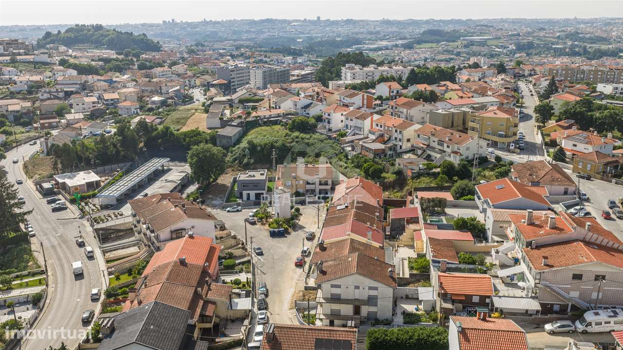 Moradia Geminada T4 Venda em Gondomar (São Cosme), Valbom e Jovim,Gond-35
