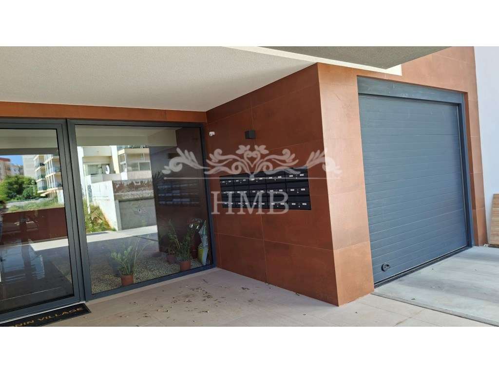 T2+1 no Bonin Village - Oportunidade Única, piscina e garagem na Qu...-10