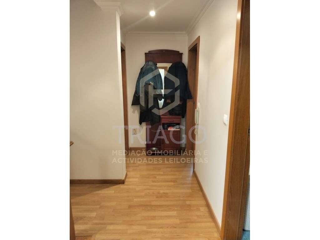 Fantástica Moradia com Garagem e Sótão - Centro Samora Correia-9