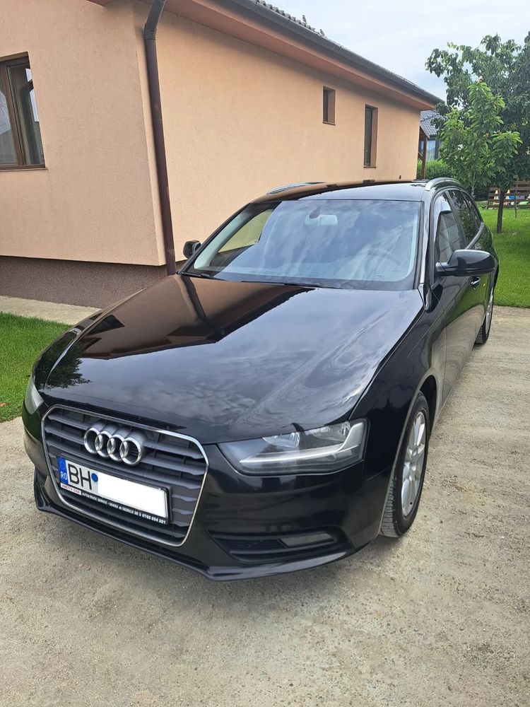 Audi A4 limuzina 2012