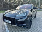 Porsche Cayenne Turbo - 1