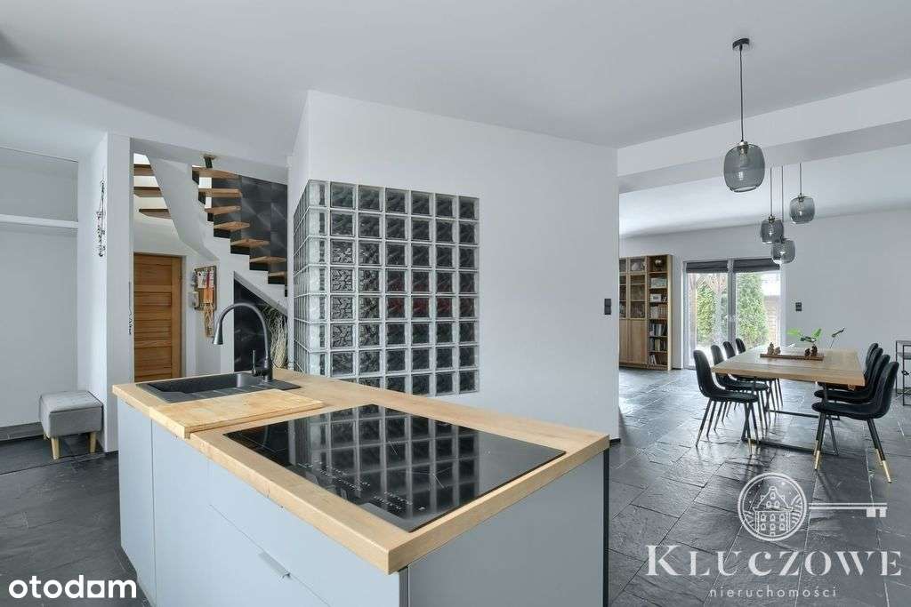 Bliźniak, narożna działka, 4 pokoje, garaż, taras.-5