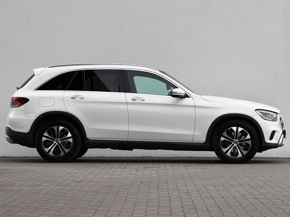 Mercedes-Benz Glc 300 4Matic 9G Tronic 258 KM — zdjęcie 3
