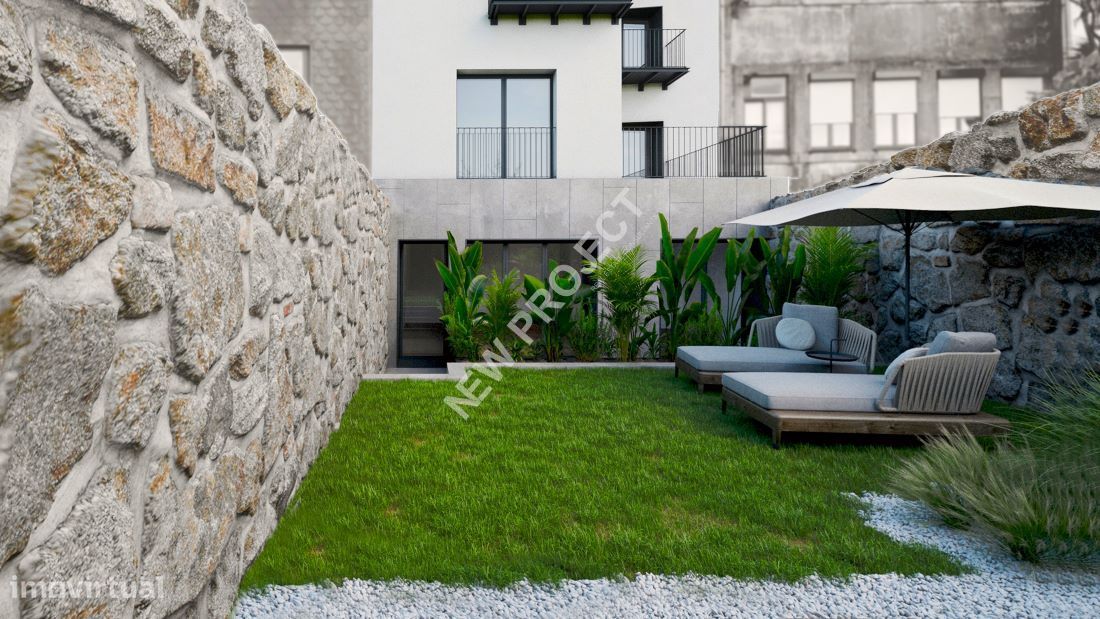 Charmoso Apartamento T1 mais 1 com Jardim em Cedofeita - Porto