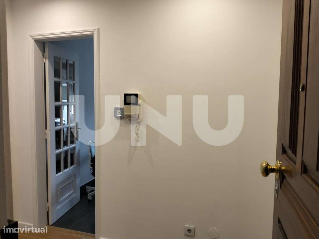 Apartamento T3 com boas áreas, em São Marcos, com suite e lareira-5