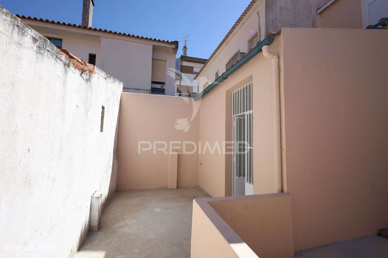 R/C de Moradia T1 + 1 - Grande imagem: 3/36