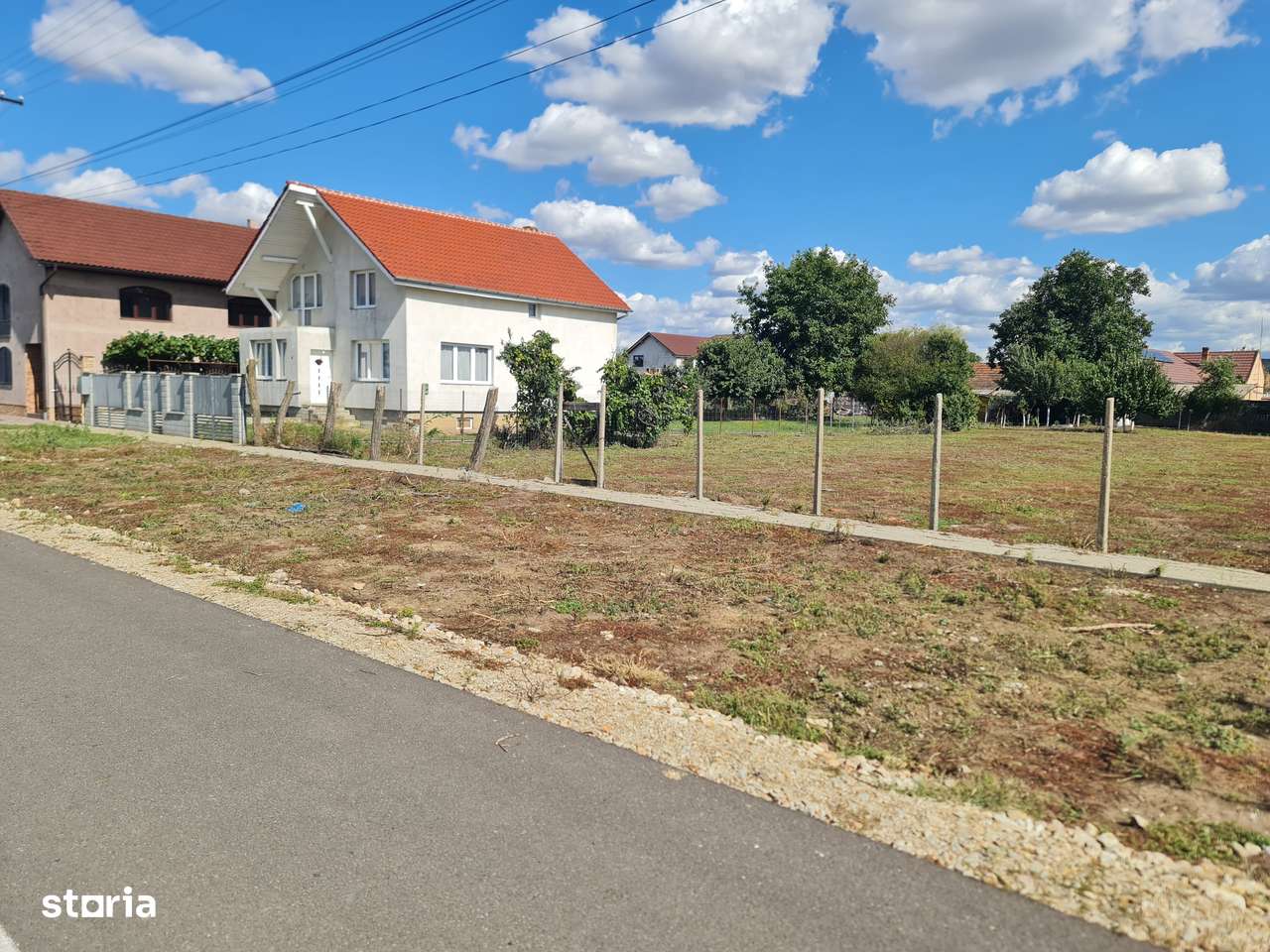 Vand teren în Orasul Pancota 1139 mp, sau doar 500 mp. Cu Utilitati!-0