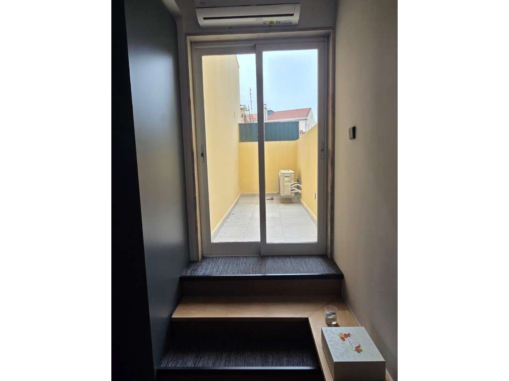 Apartamento Elegante e Contemporâneo no Centro de Algés-44