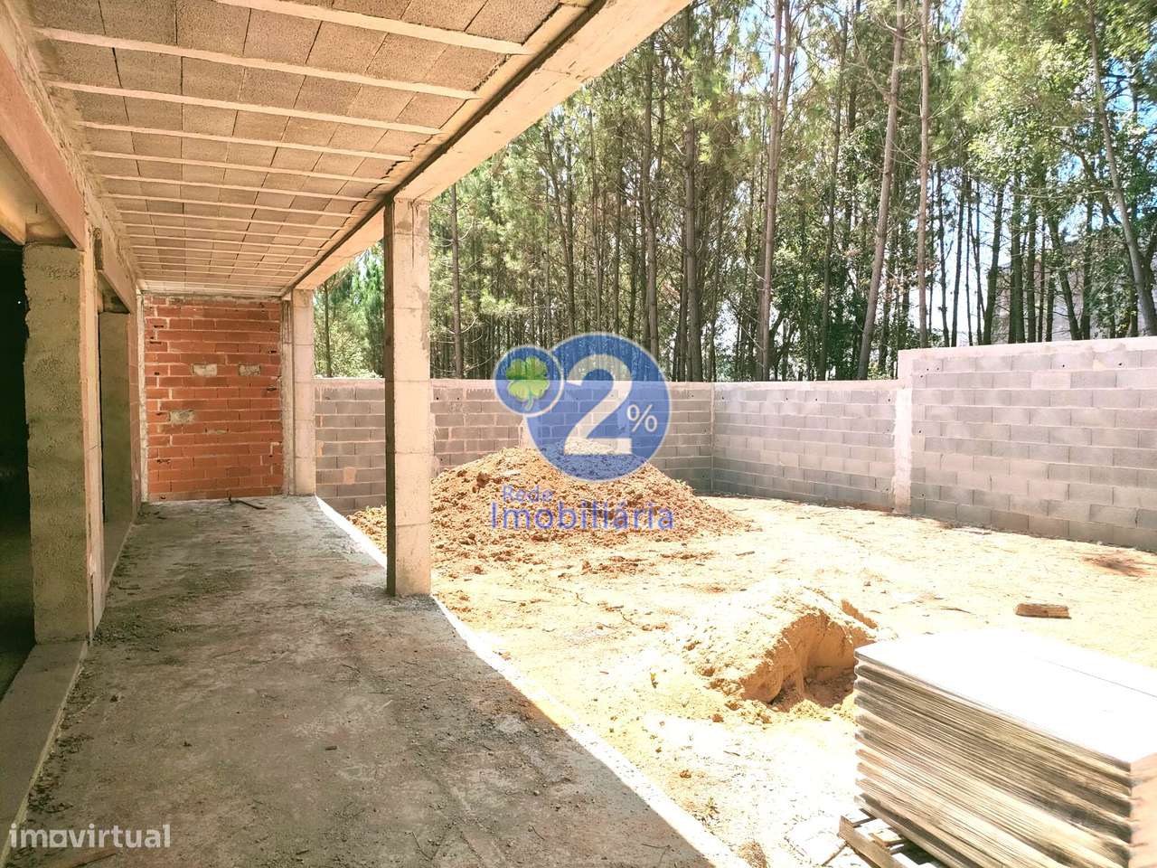 Moradia T3+1 em construção-8