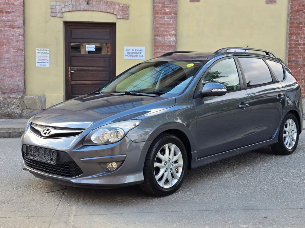 Hyundai i30 I [2007 - 2012] 1.6 CRDI Style 2011