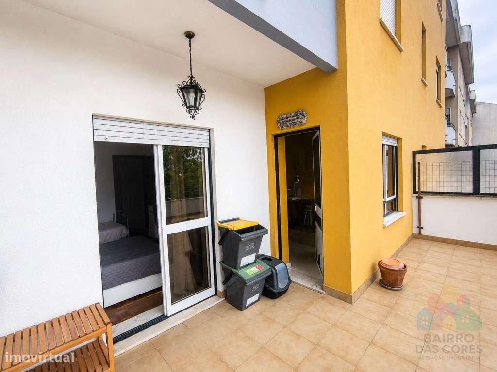 Apartamento com excelente terraço na cidade de Tomar-11