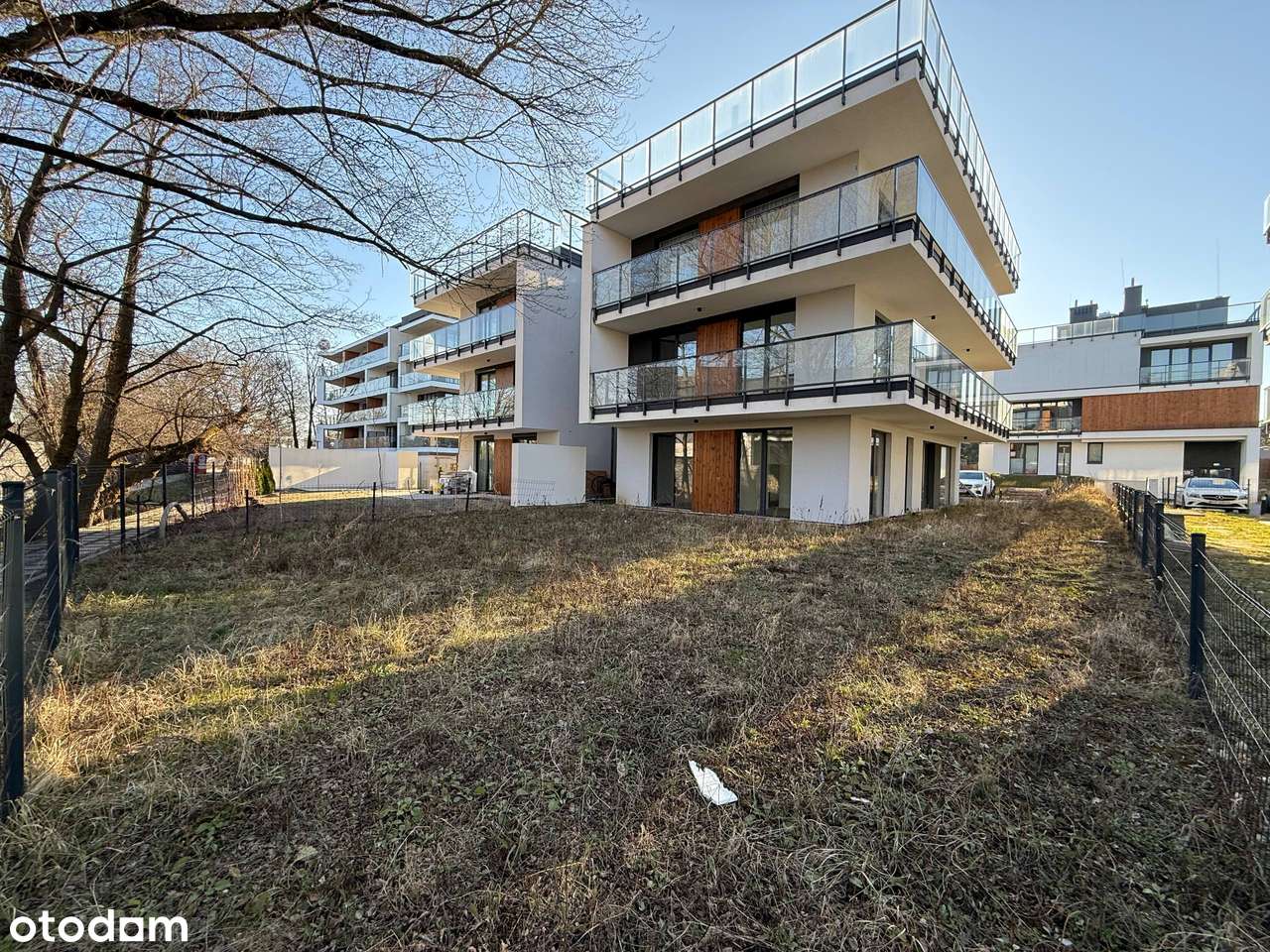 Dwupoziomowe mieszkanie z ogródkiem o powierzchni 320 m²+ garaż gratis-6