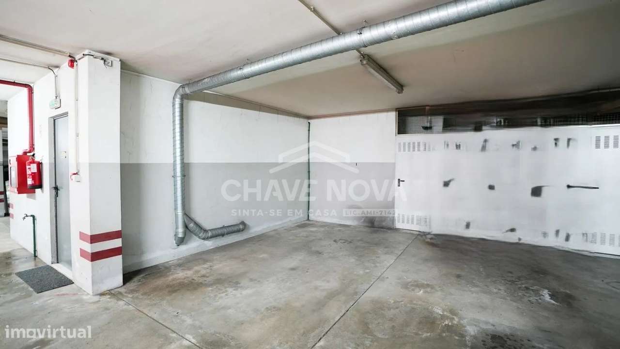 Apartamento T2+1 Dúplex c/ Vistas Mar em Canidelo-27
