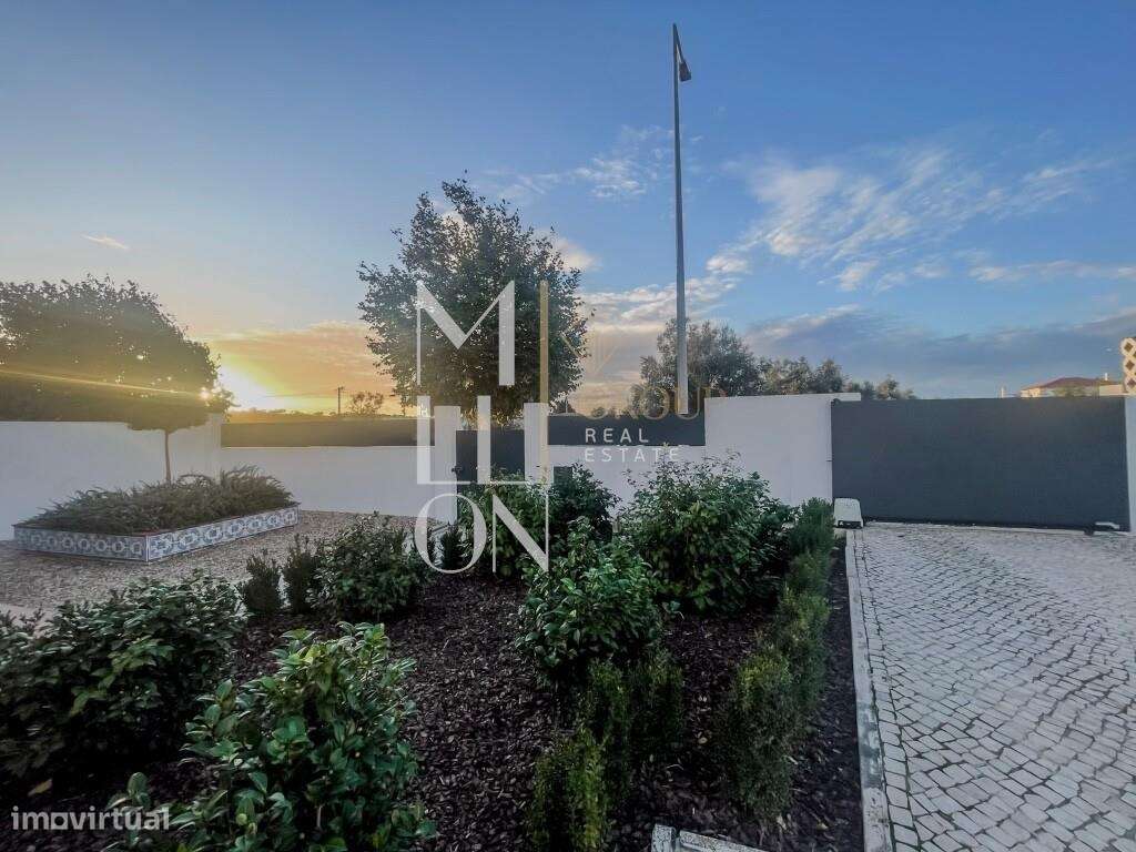 Moradia T4 de Prestígio em Santo Estêvão - Grande imagem: 5/51