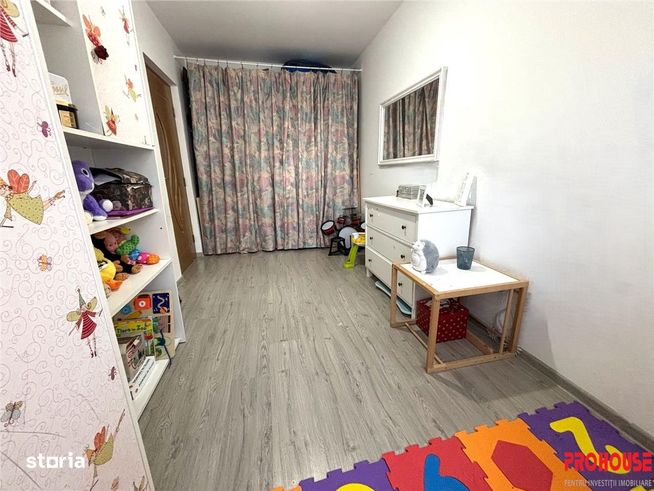 Zona Miron Costin - apartament 3 camere - etajul 2-5