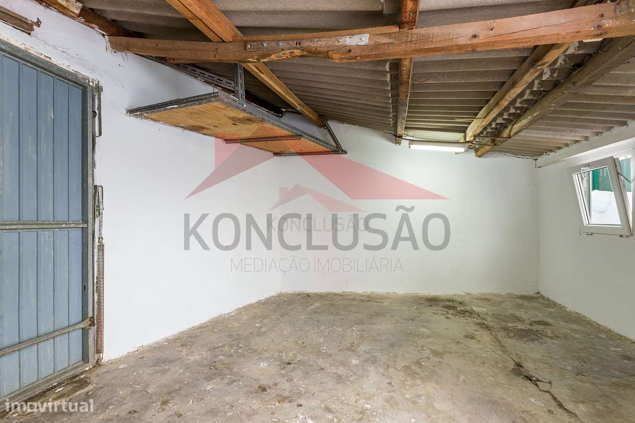 Apartamento T2 com logradouro, garagem e arrecadação – Póvoa de San...-20