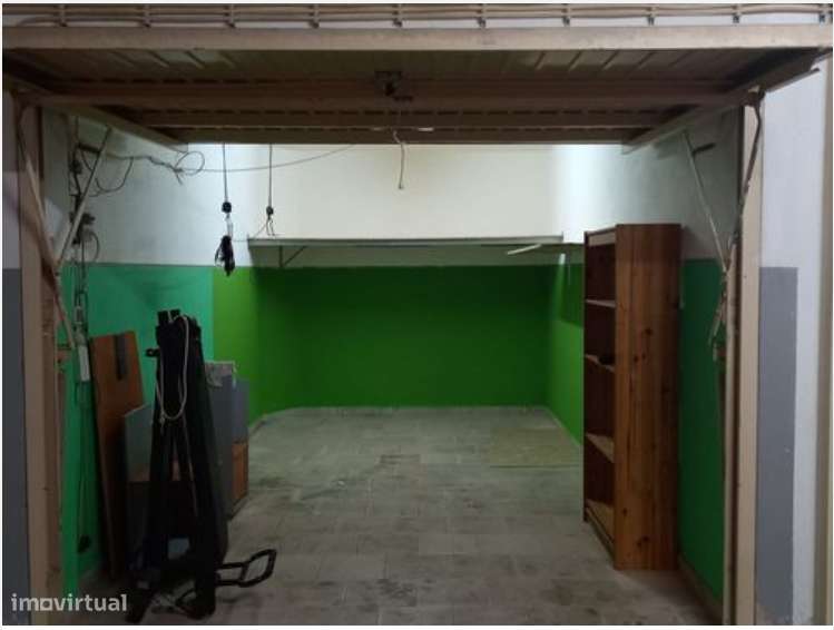 Arrenda-se Garagem Box na Charneca da Caparica com 16m2 - Grande imagem: 3/6
