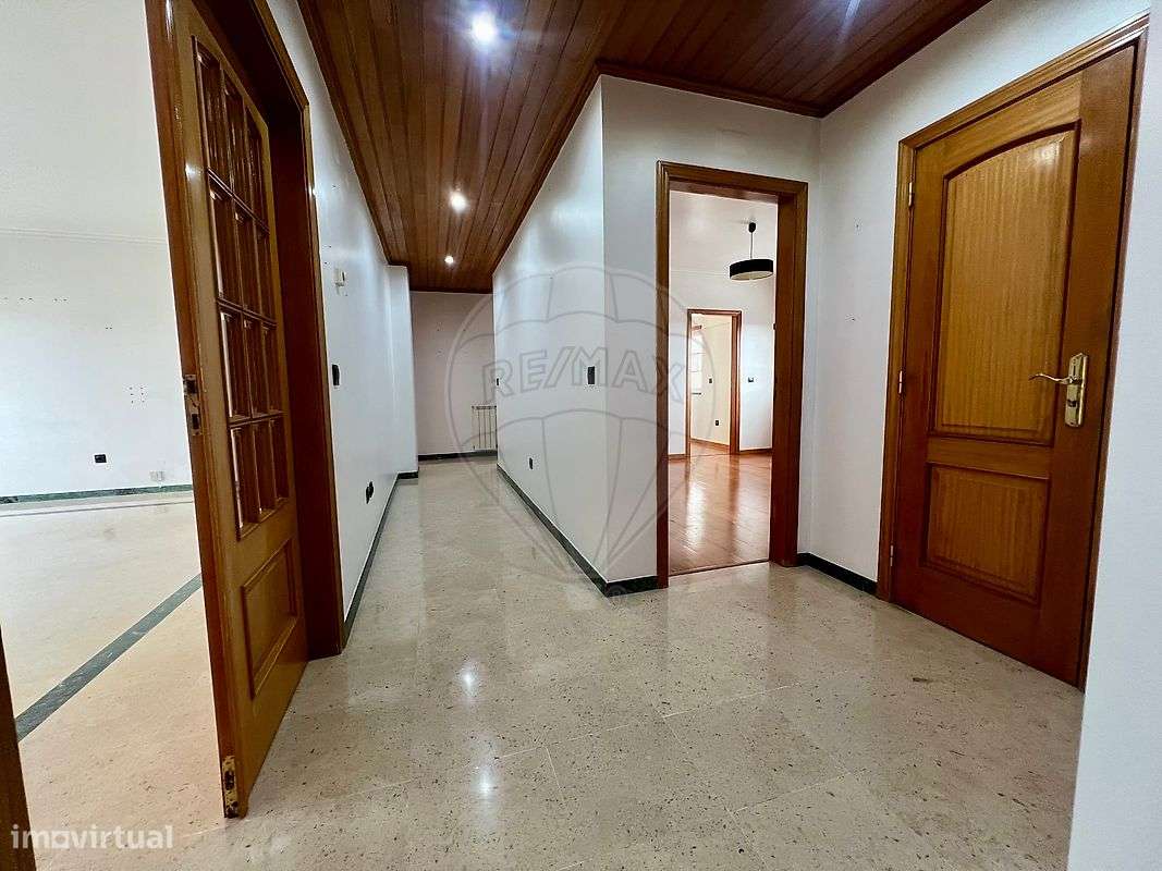 Apartamento T2 para arrendamento - Grande imagem: 4/25