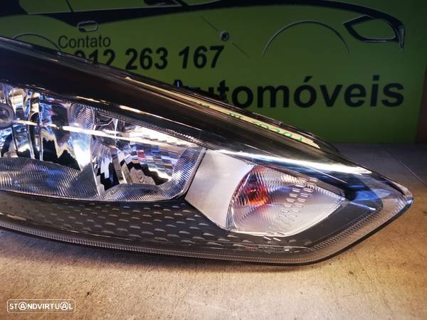 FORD FOCUS III FAROL DIREITO - FF491 - 2