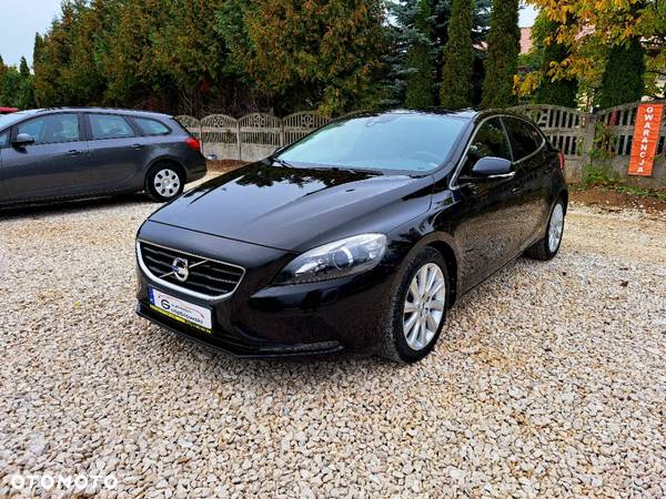 Volvo V40 D2 Summum - 2