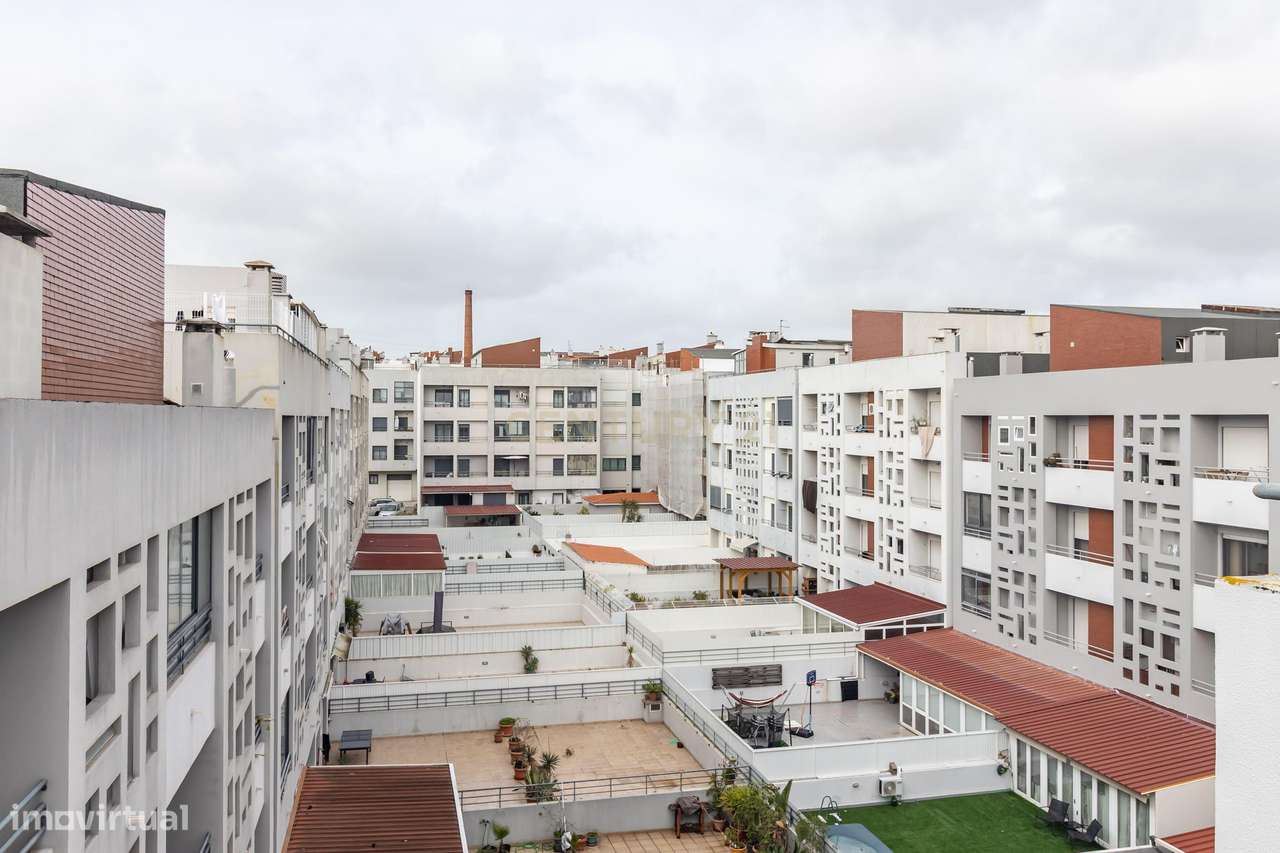 Apartamento T2 na  Quinta do Bom Retiro, Sobreda-1