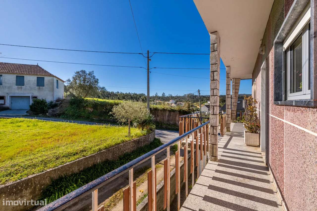 Charmosa Moradia em Leiria com Vista Campestre e Terraço - Grande imagem: 4/33